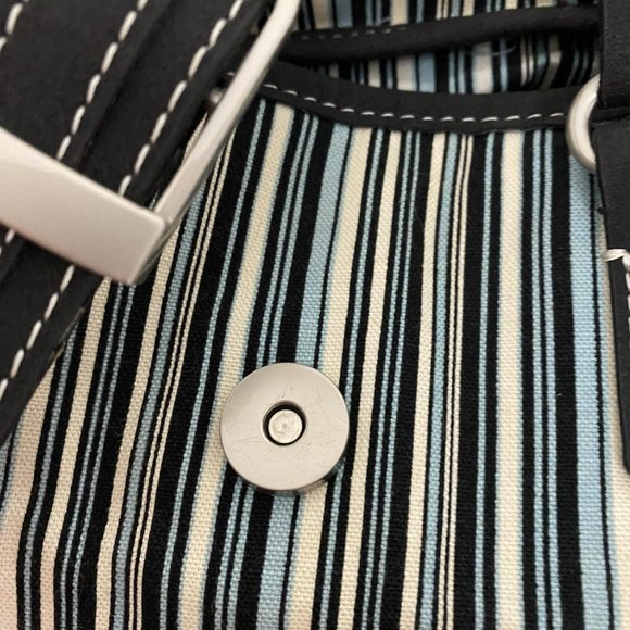 Sisters by Longaberger Mini Striped Bucket Purse - Picture 10 of 12